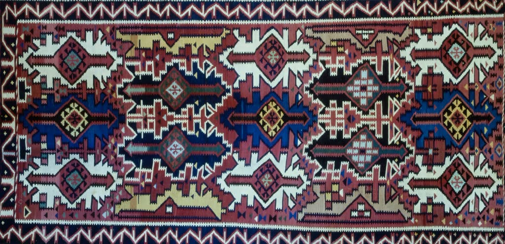 Rugs - Kilims, dhurries, flatweaves